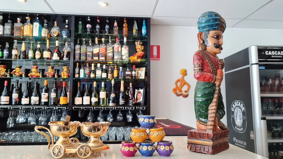 Vibe, Bombay Club