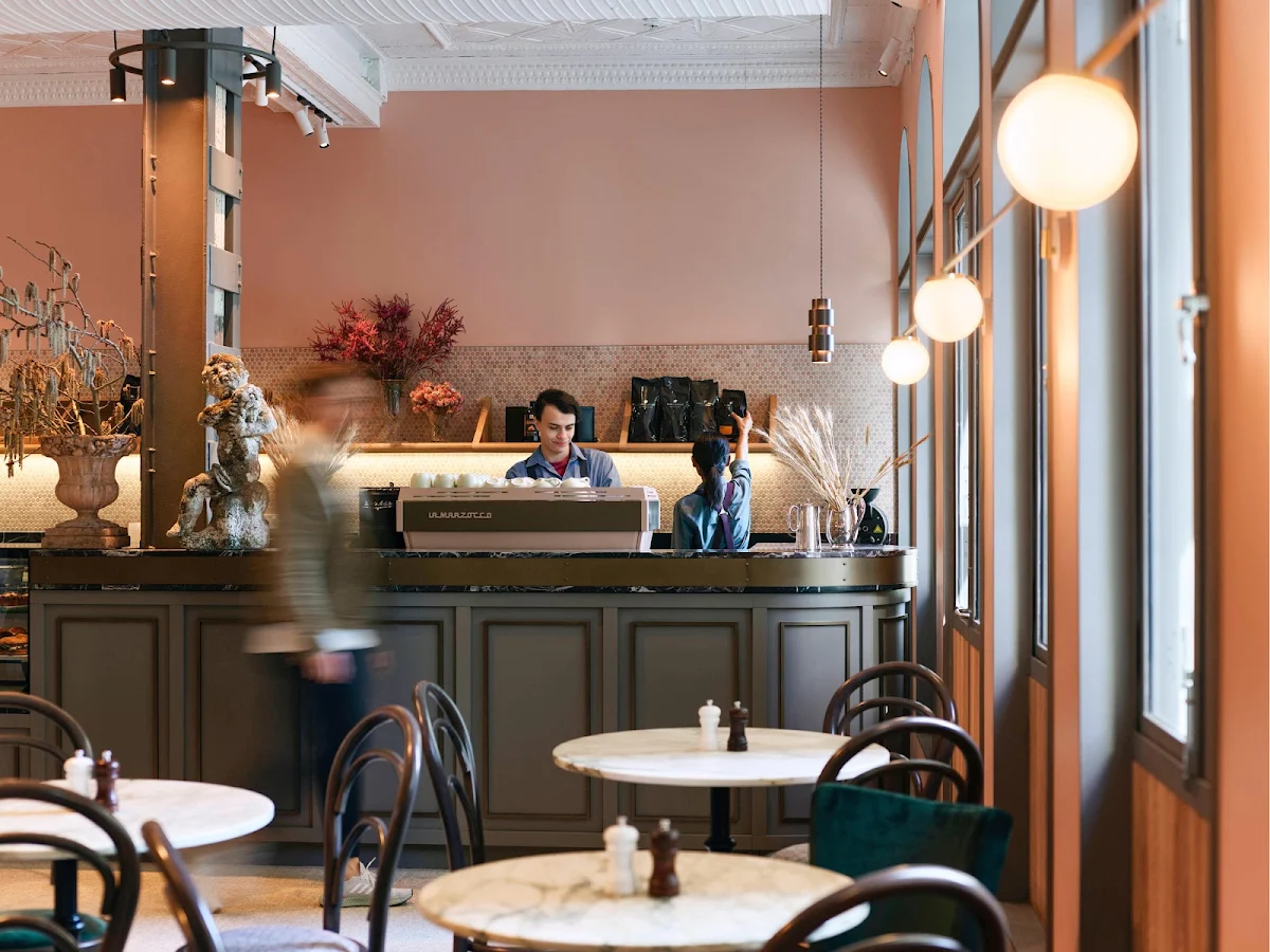 Vibe, Henry's Bread & Wine