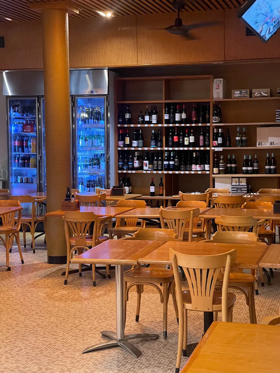 Vibe, Pizza Café