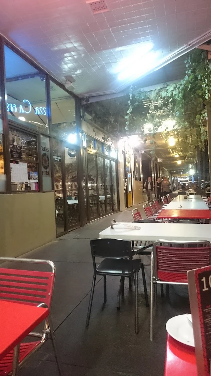 Vibe, Pizza Café