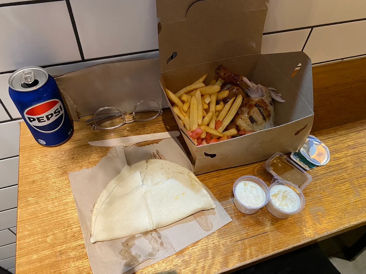 Food & drink, Oporto Gateway Plaza