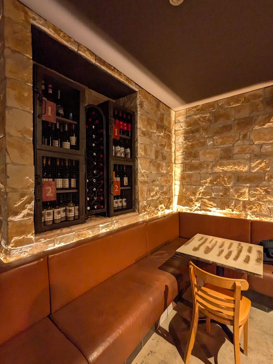 Vibe, Next Door CBD Restaurant & Bar