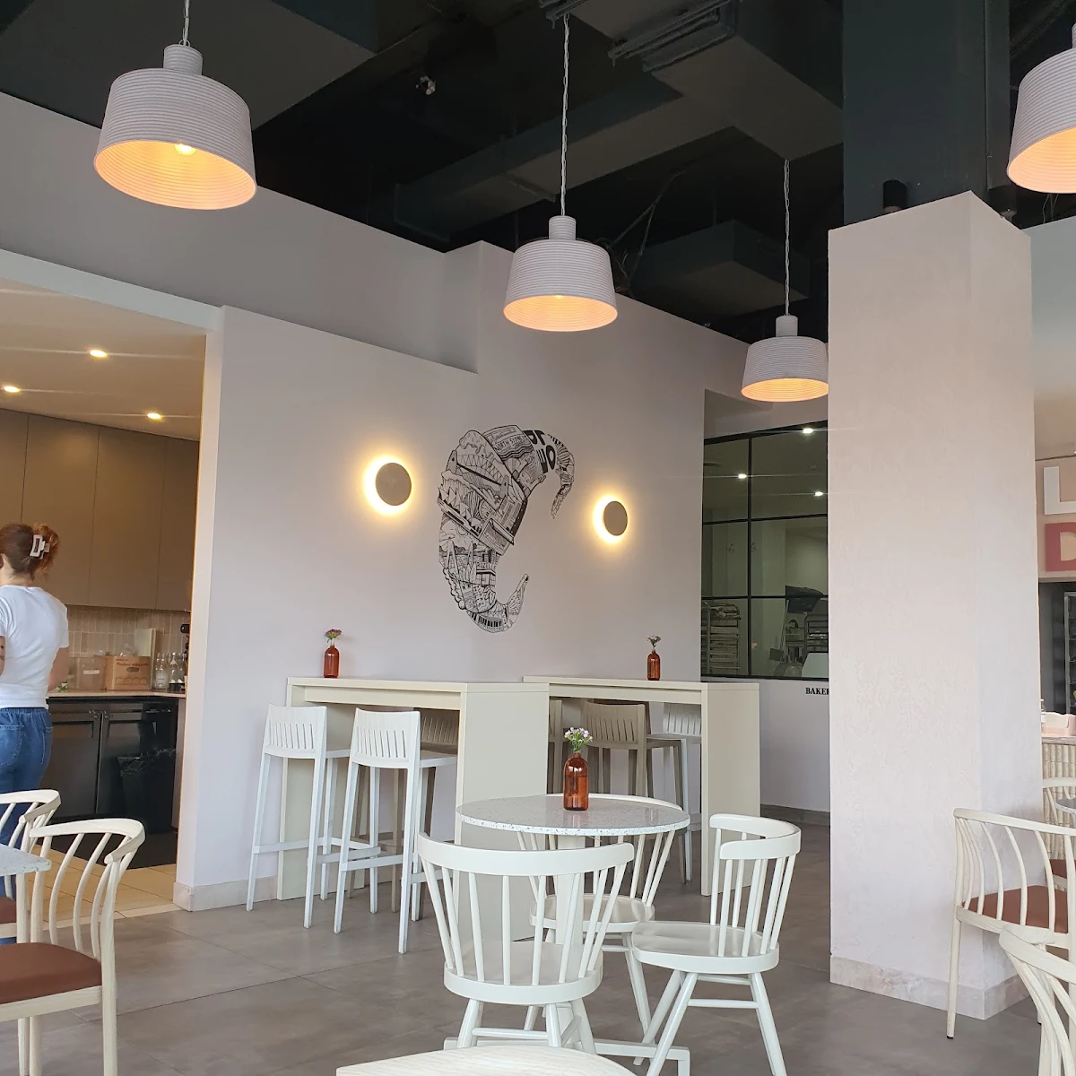 Vibe, Lode Pies & Pastries Rozelle