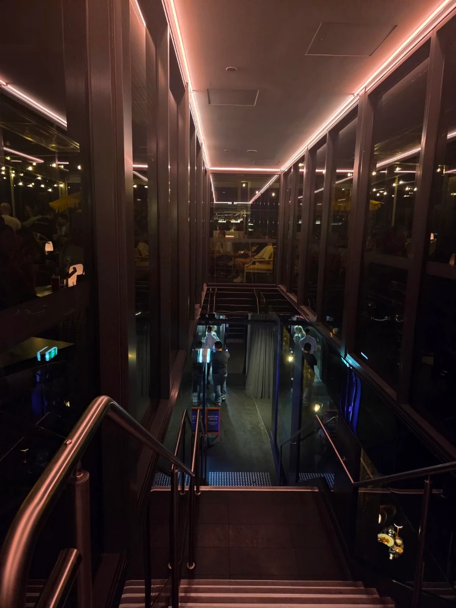 Vibe, Gambino Restaurant & Rooftop