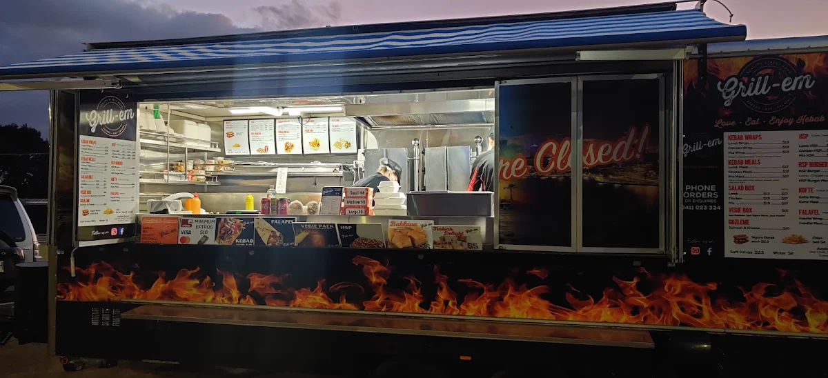 Menu, Grill Em