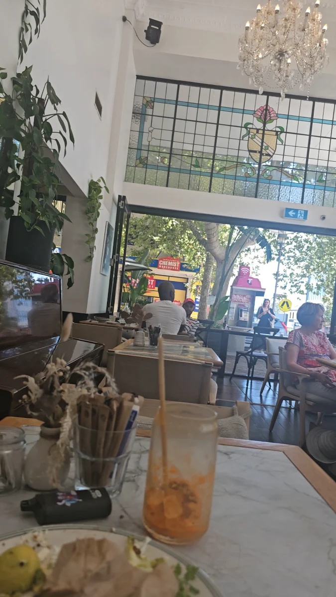 Vibe, Ground Floor Cafe
