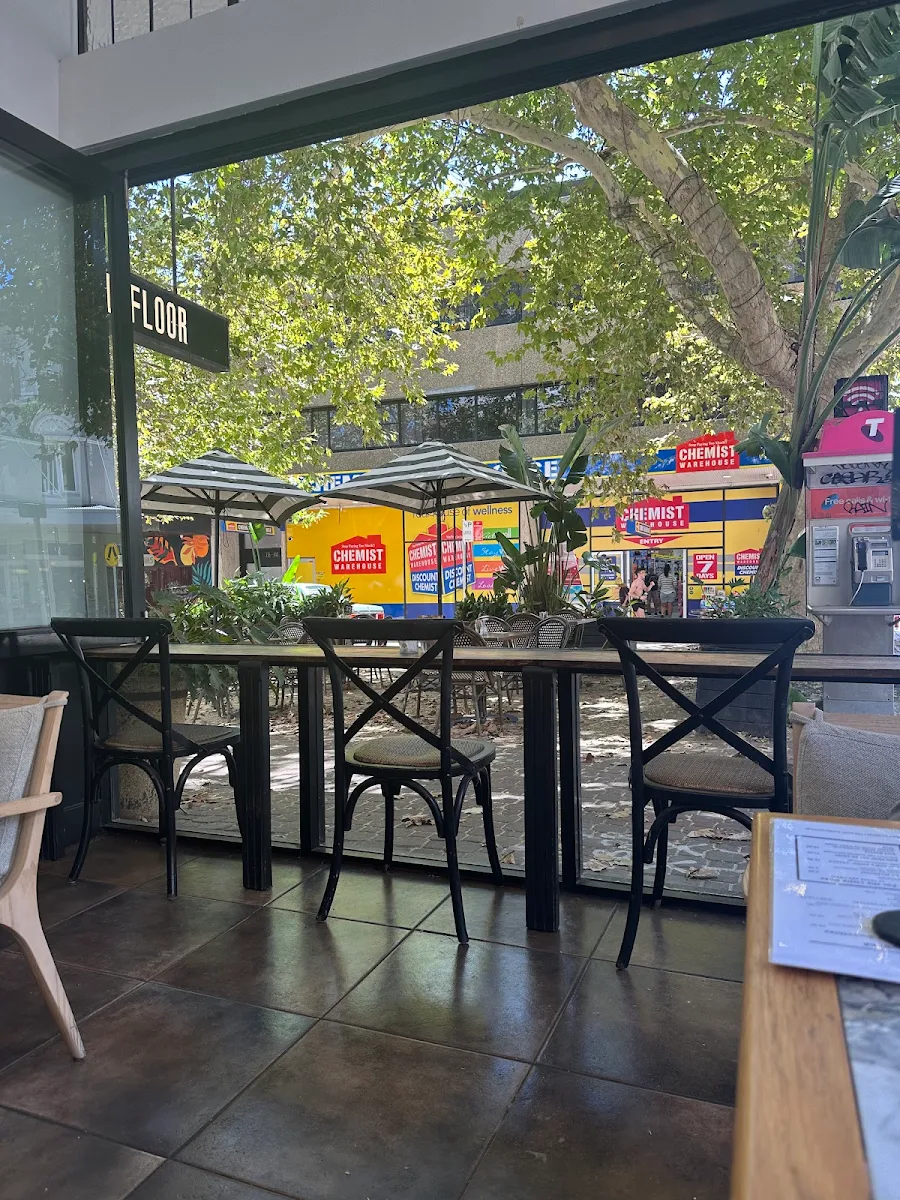 Vibe, Ground Floor Cafe