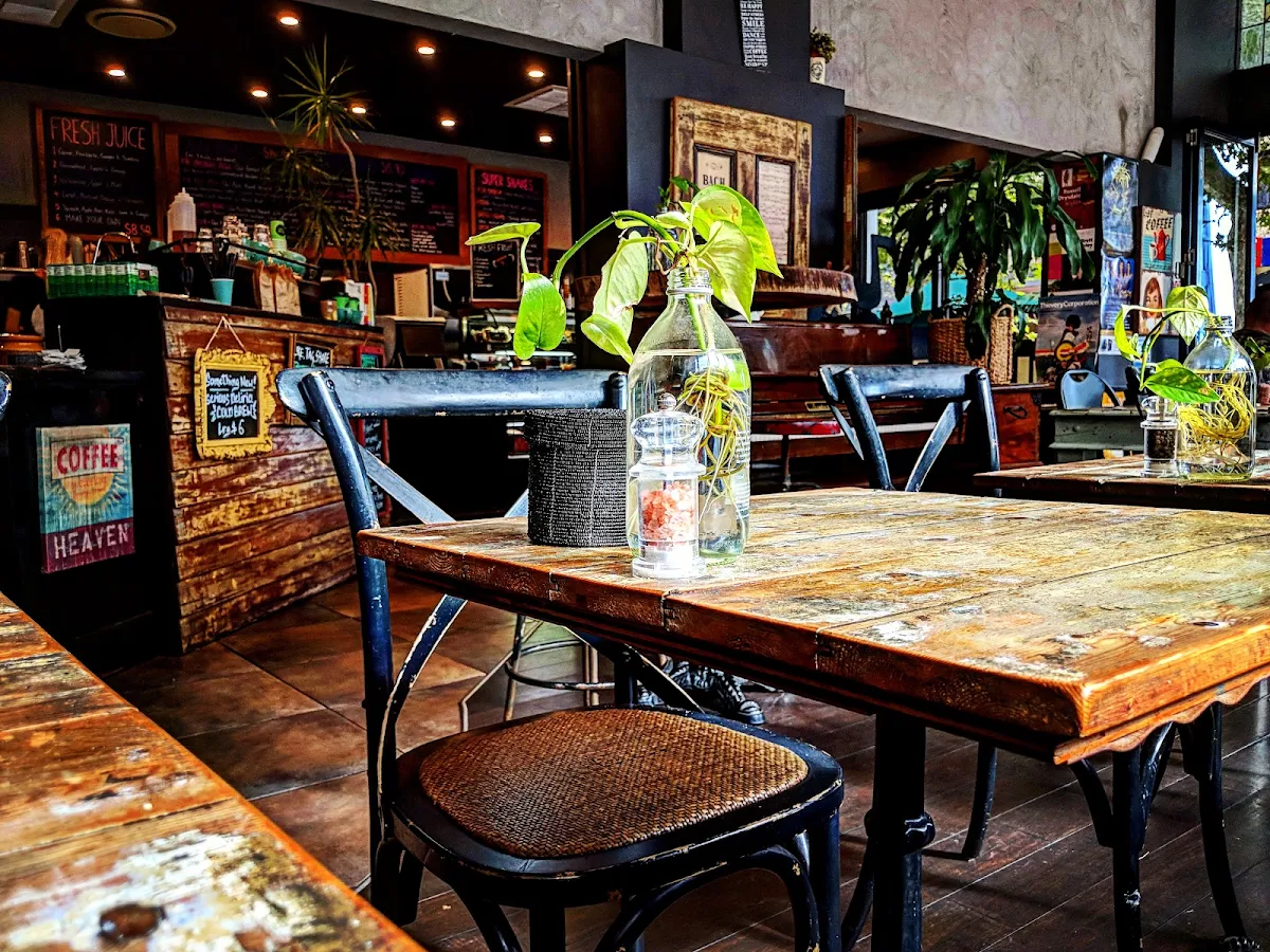 Vibe, Ground Floor Cafe