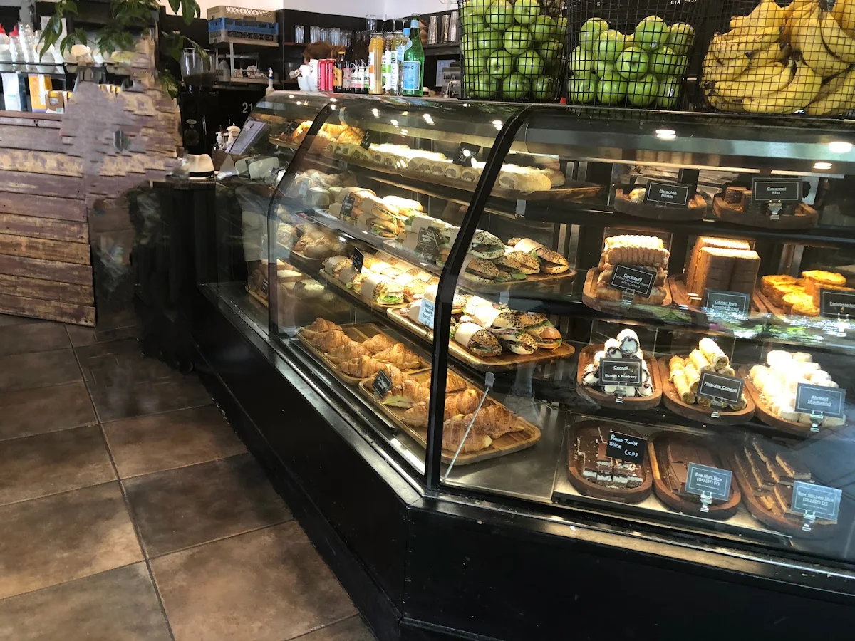 Vibe, Ground Floor Cafe