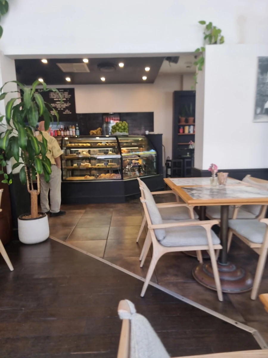 Vibe, Ground Floor Cafe