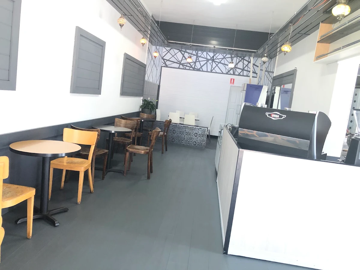 Vibe, Newy Kebab