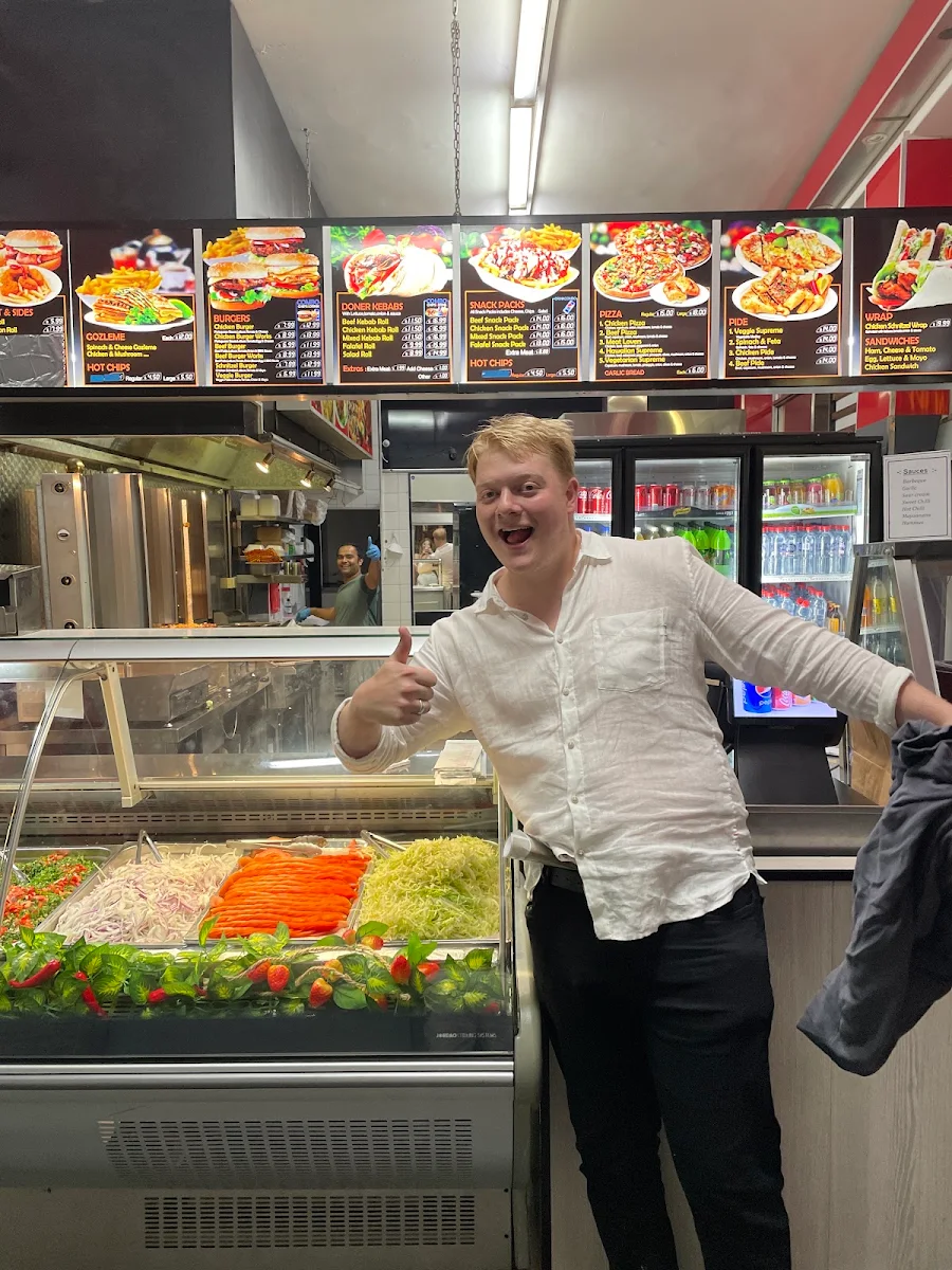 Vibe, Newy Kebab