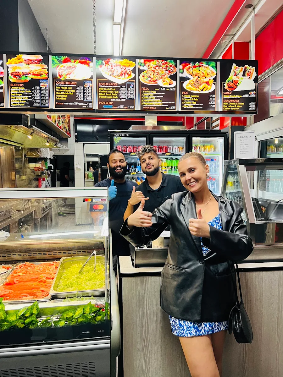 Vibe, Newy Kebab