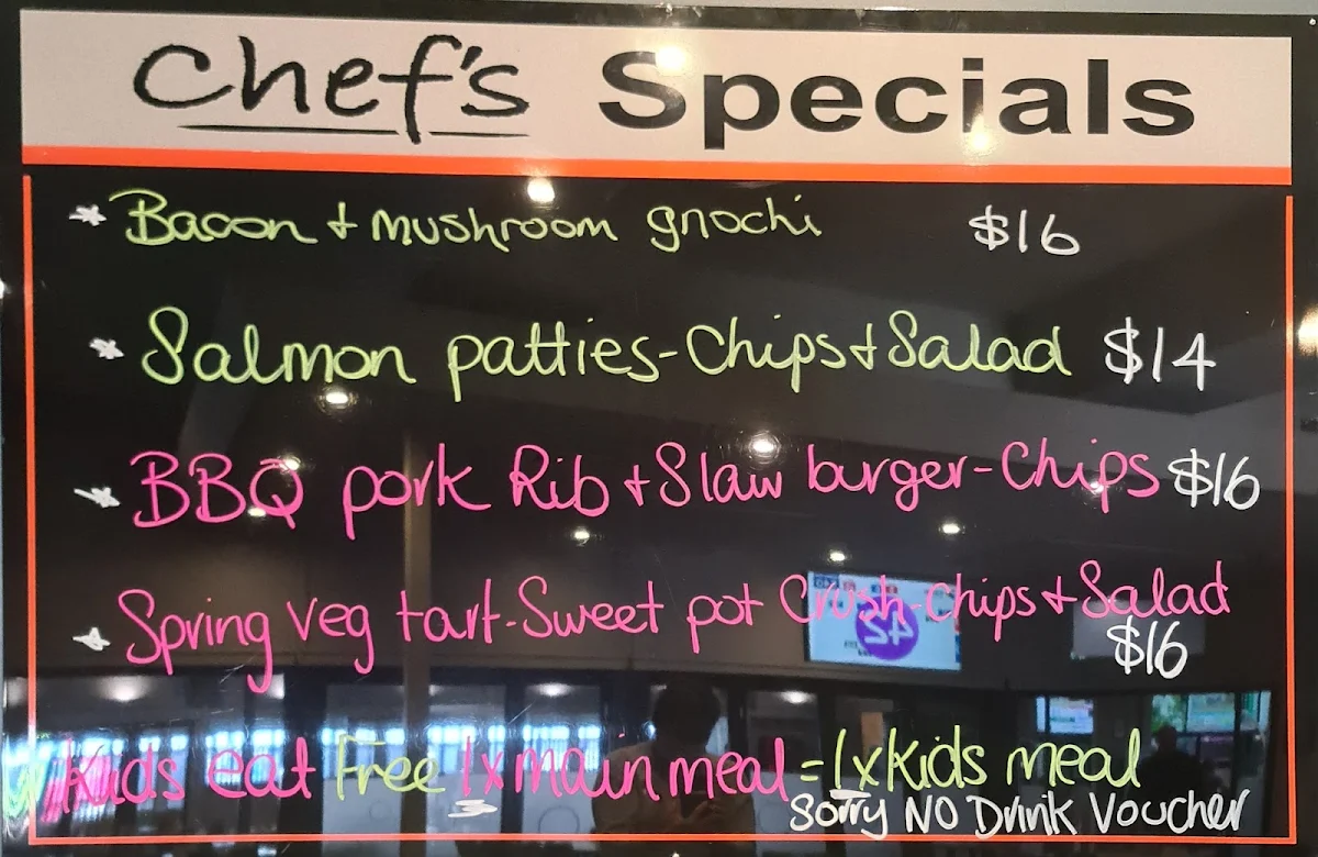 Menu, Manning River Hotel