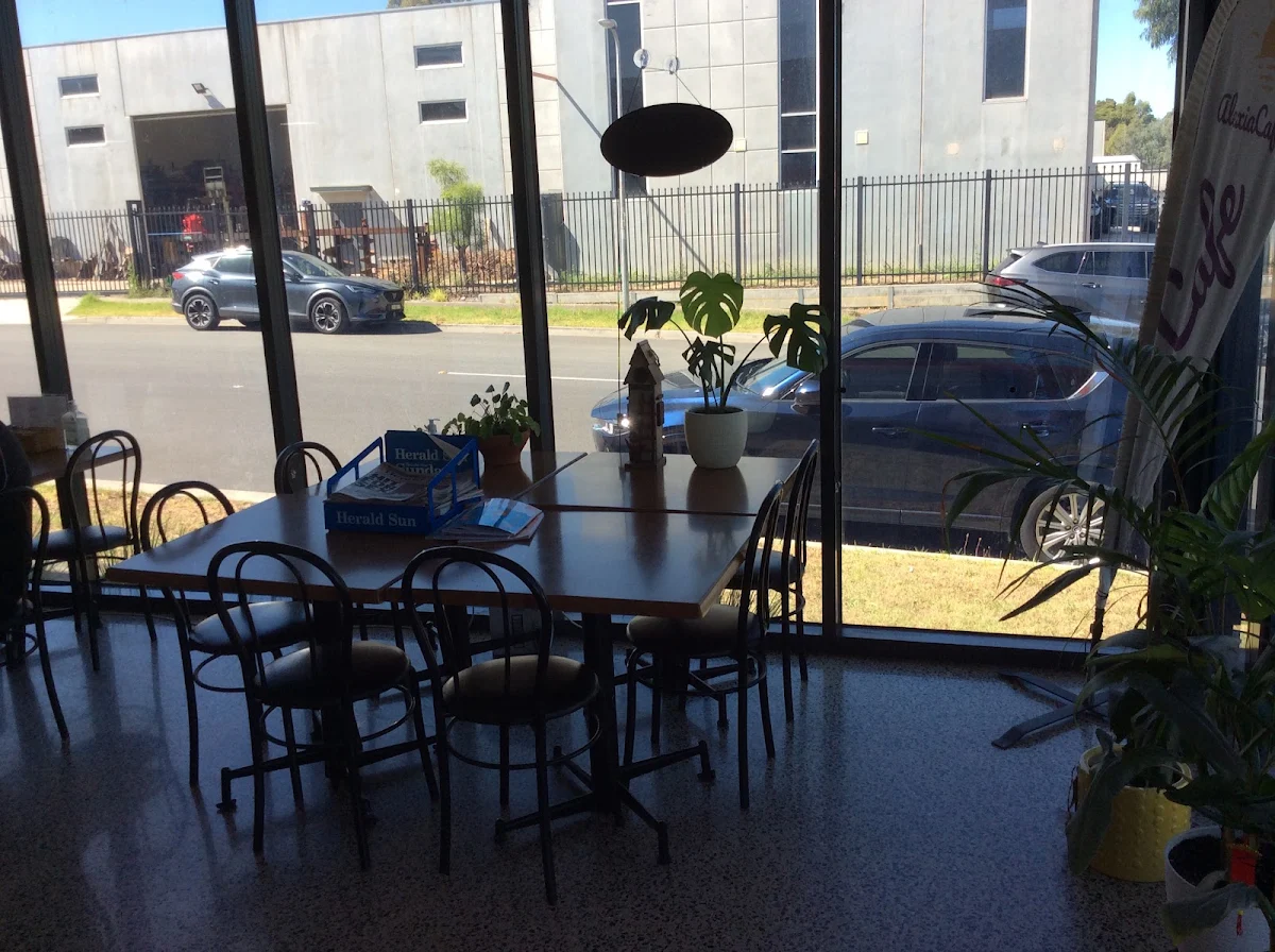 Vibe, Alexia Cafe