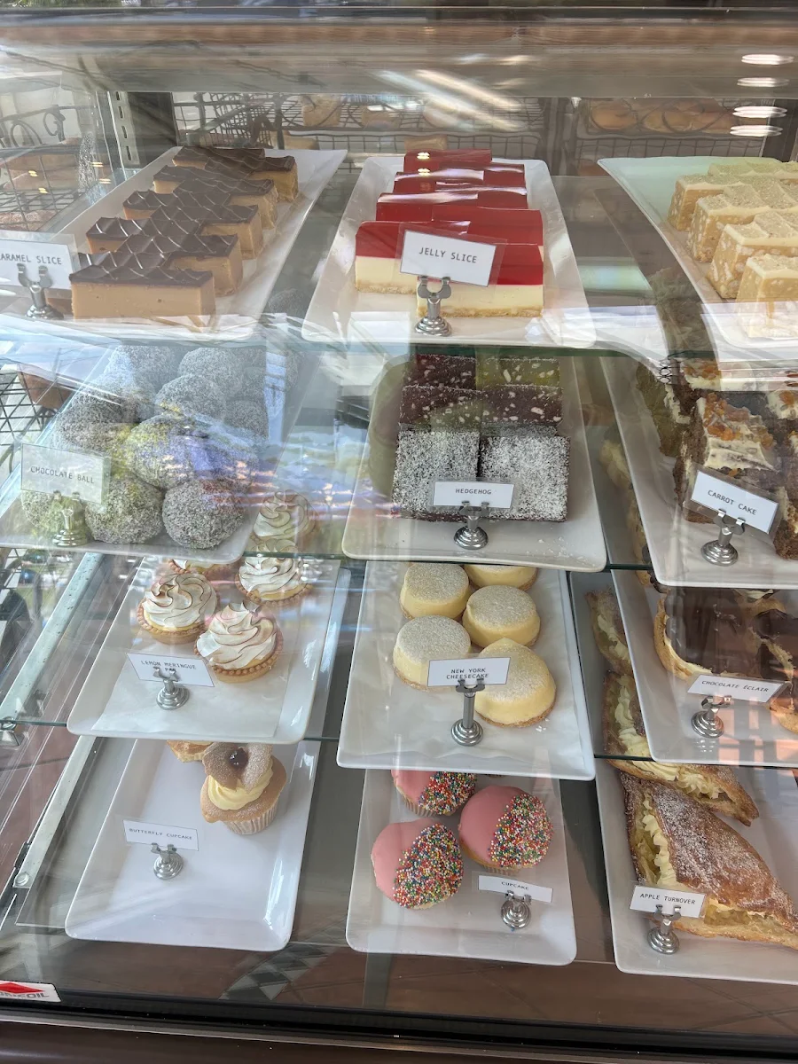Vibe, Louttit Bay Bakery
