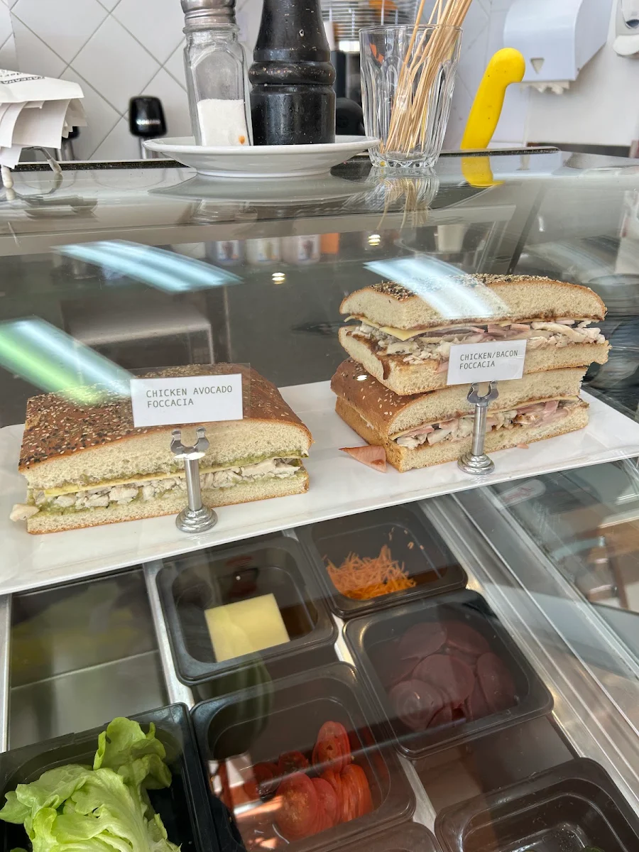 Vibe, Louttit Bay Bakery
