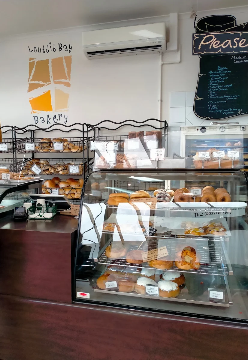 Vibe, Louttit Bay Bakery