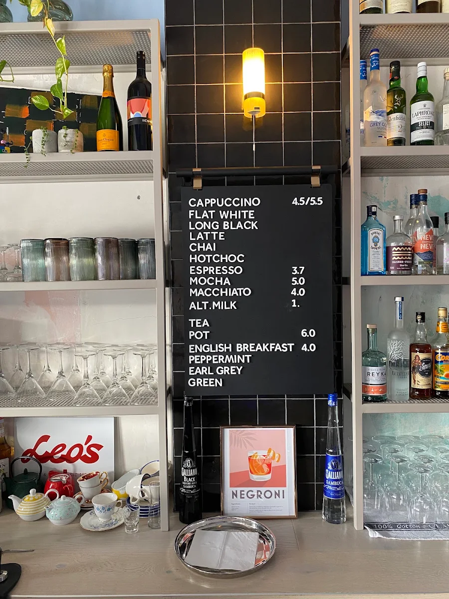 Menu, Leo's Bar & Pizza
