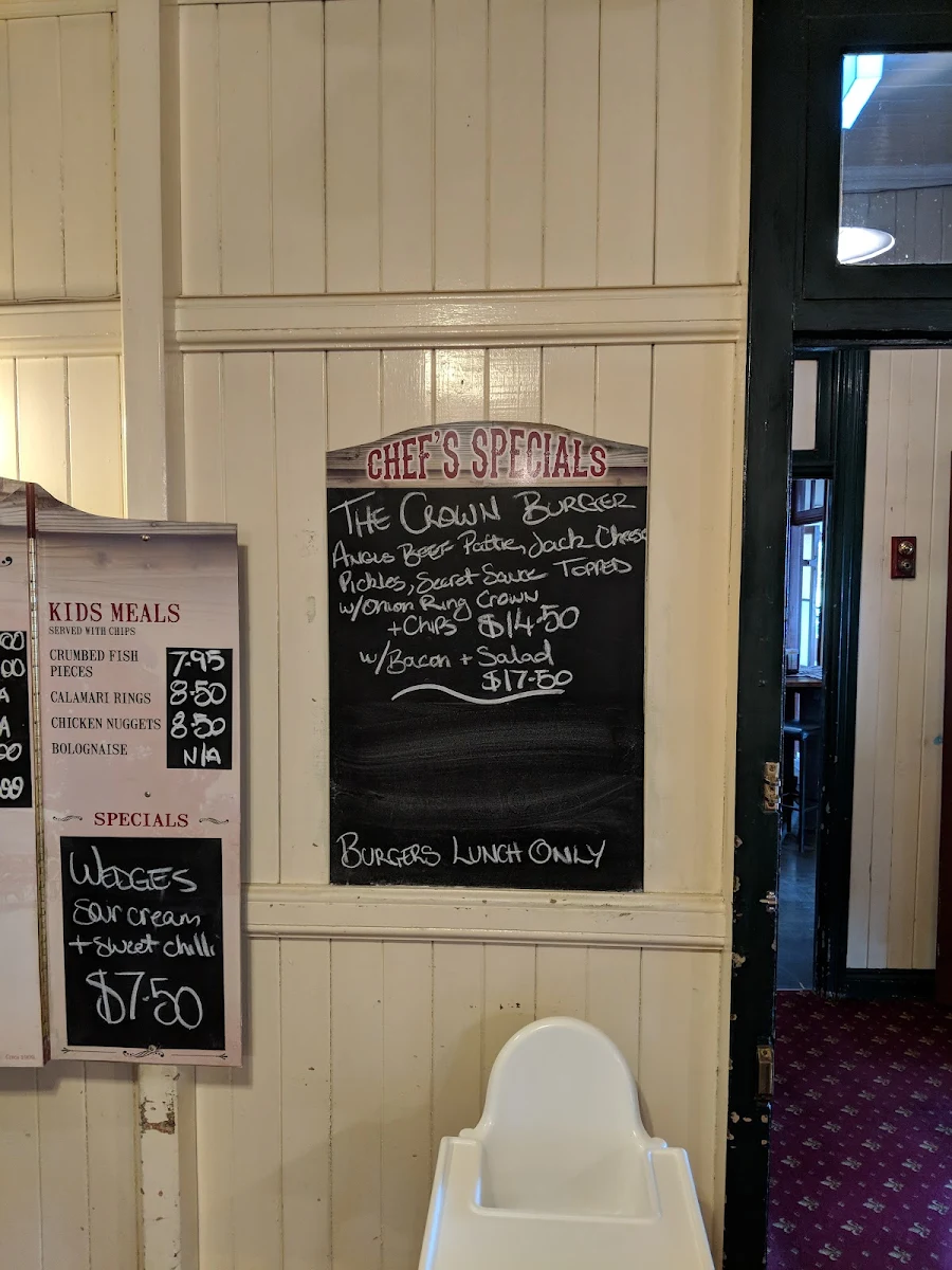 Menu, Dayboro Crown Hotel