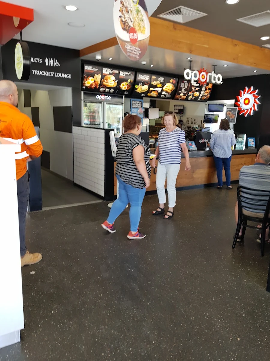 Vibe, Oporto Bolivar Drive Thru