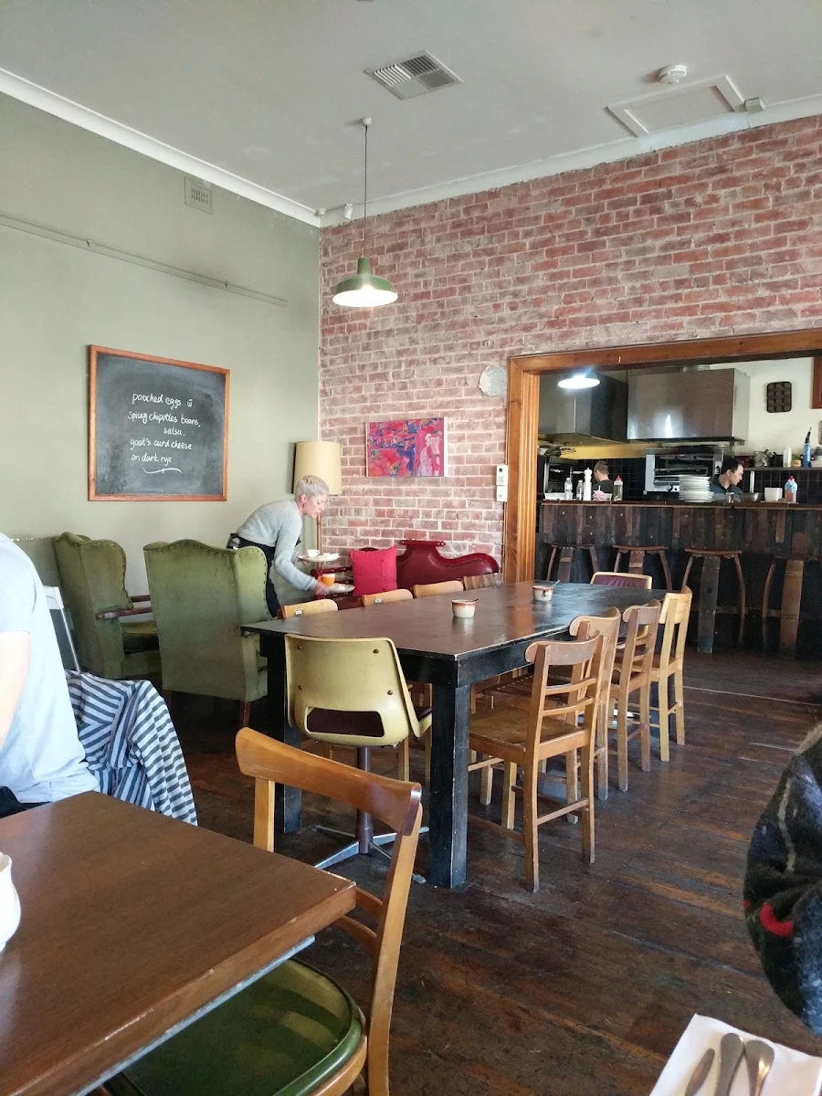 Vibe, Queen Street cafe.