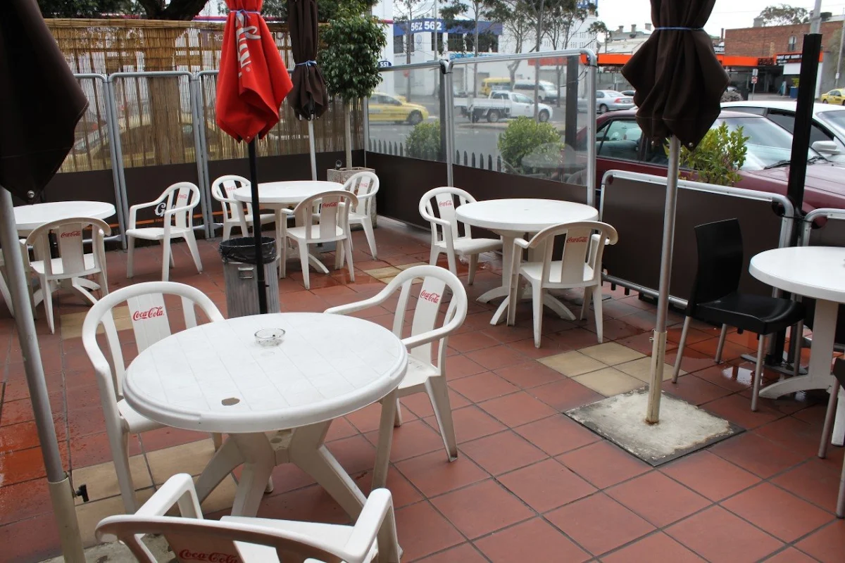 Vibe, Embassy Cafe