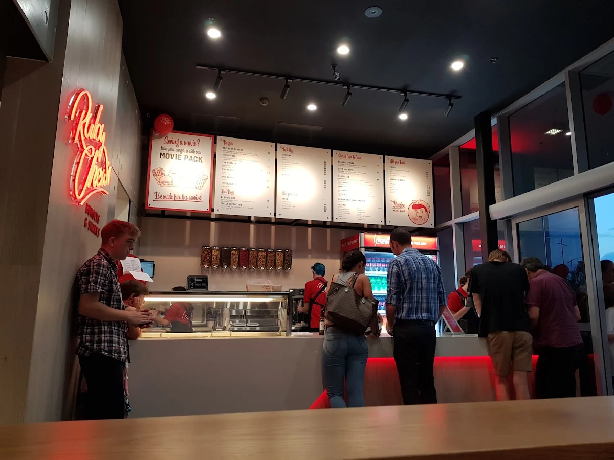 Vibe, Ruby Chews Burgers & Shakes