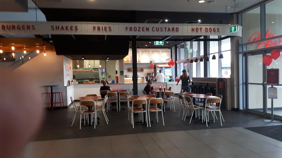Vibe, Ruby Chews Burgers & Shakes