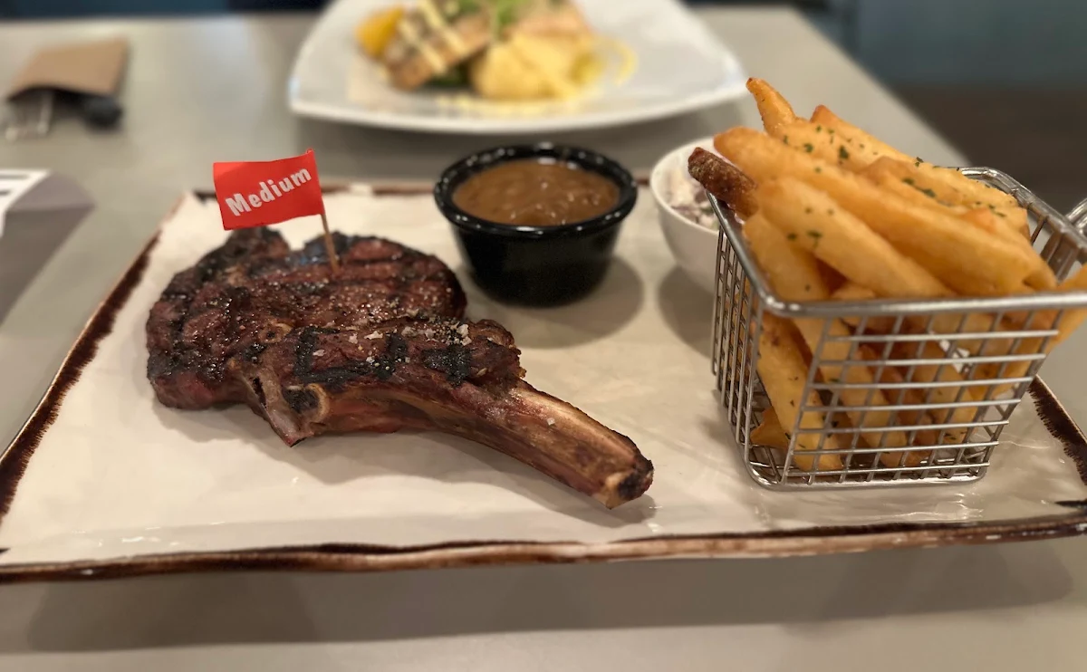 Food & drink, Essence at The Tradies