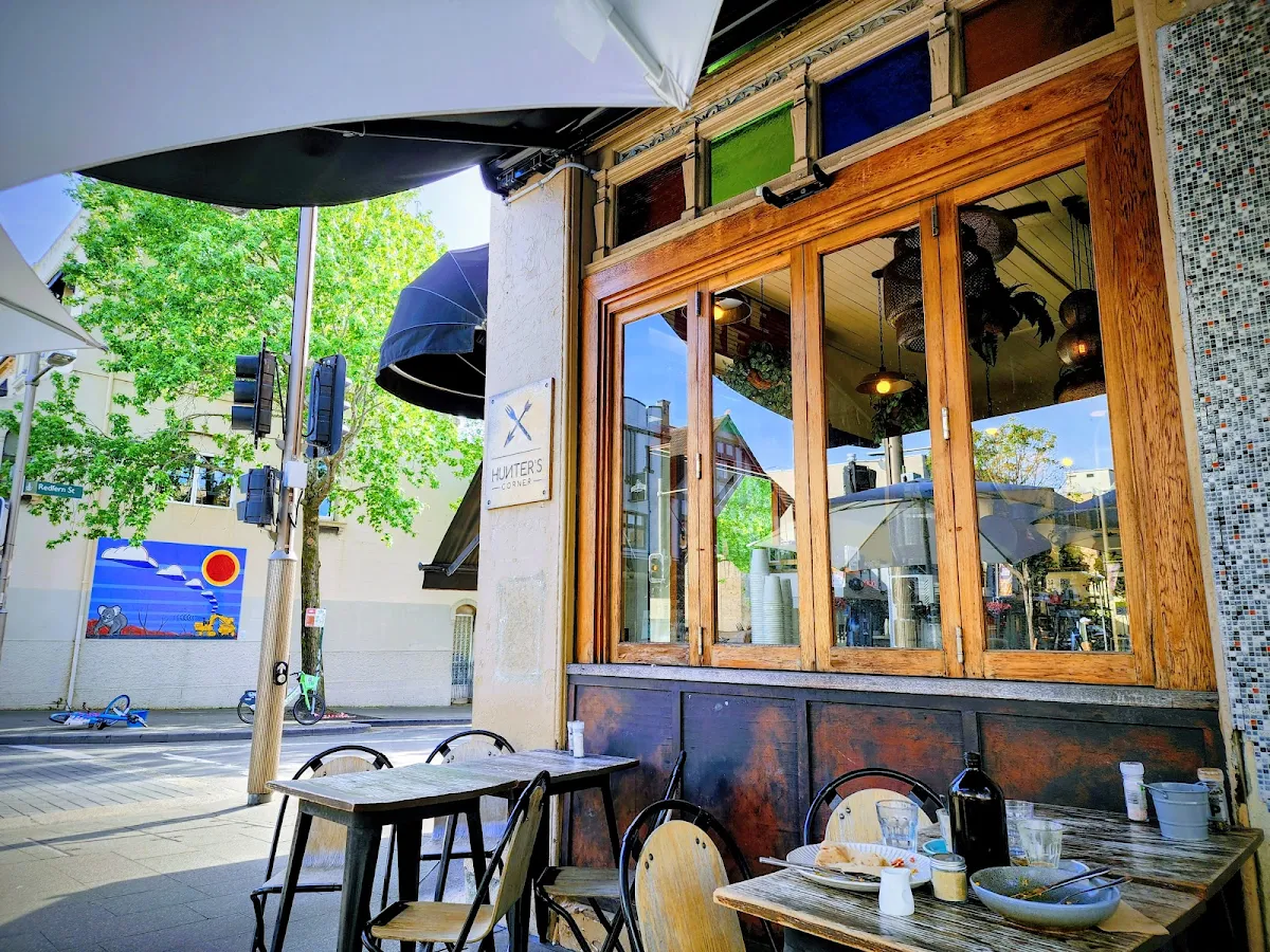 Vibe, Hunter's Corner