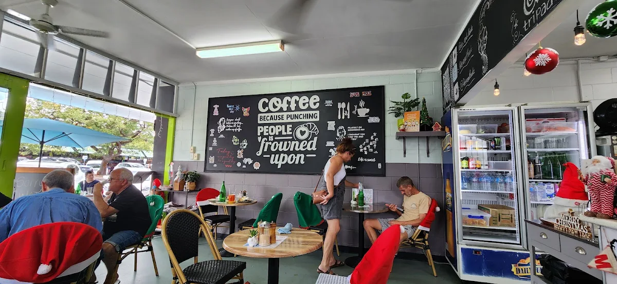 Vibe, Pete & Paulz Breakfast Bar