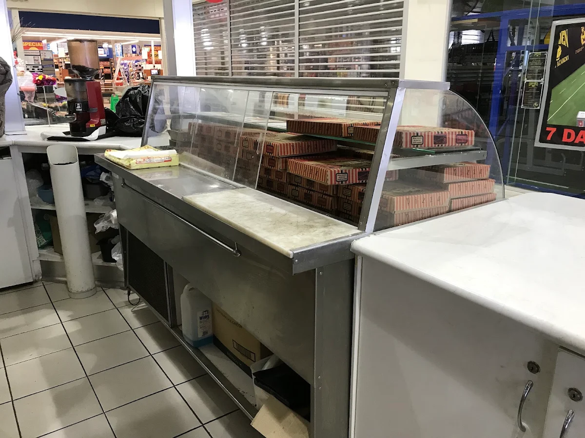 Vibe, Pizza Dude