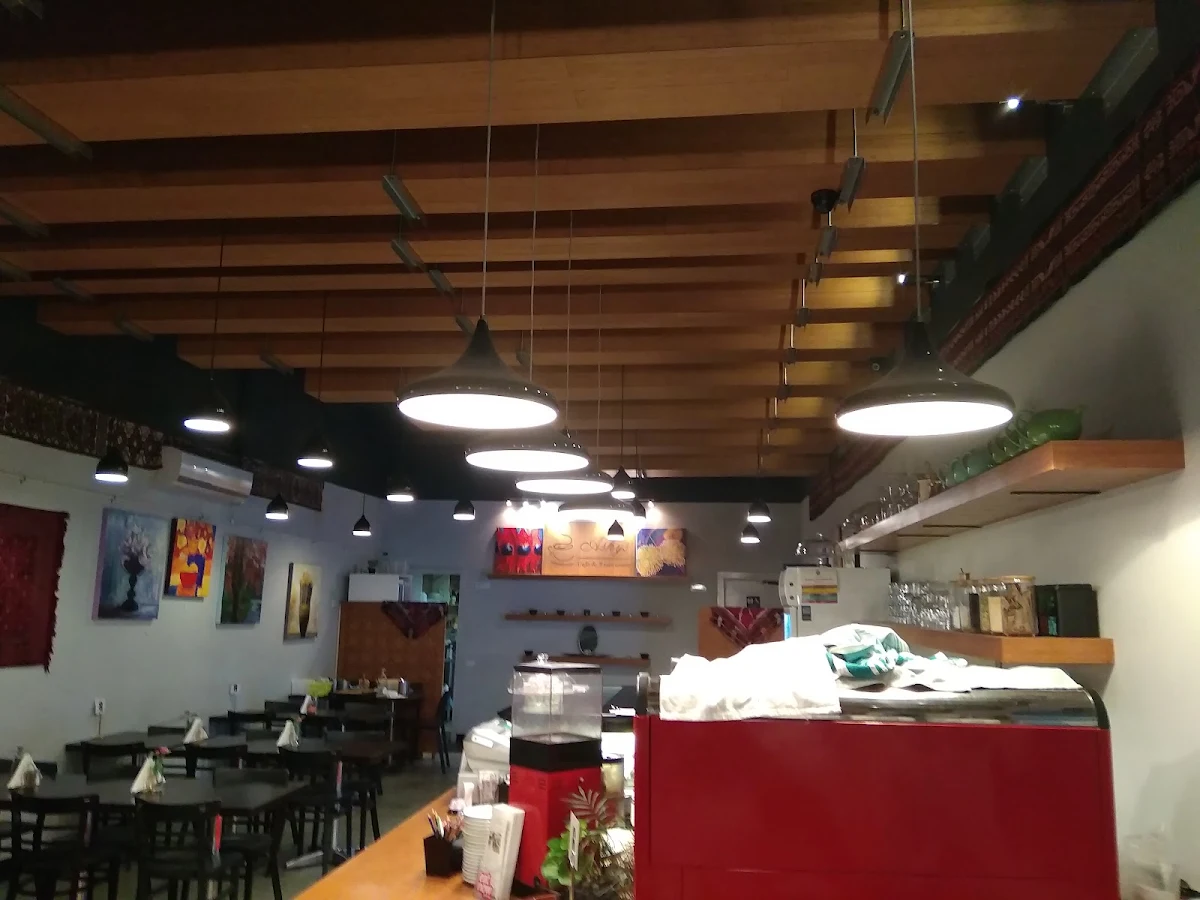 Vibe, Ashy's Afghan Restaurant