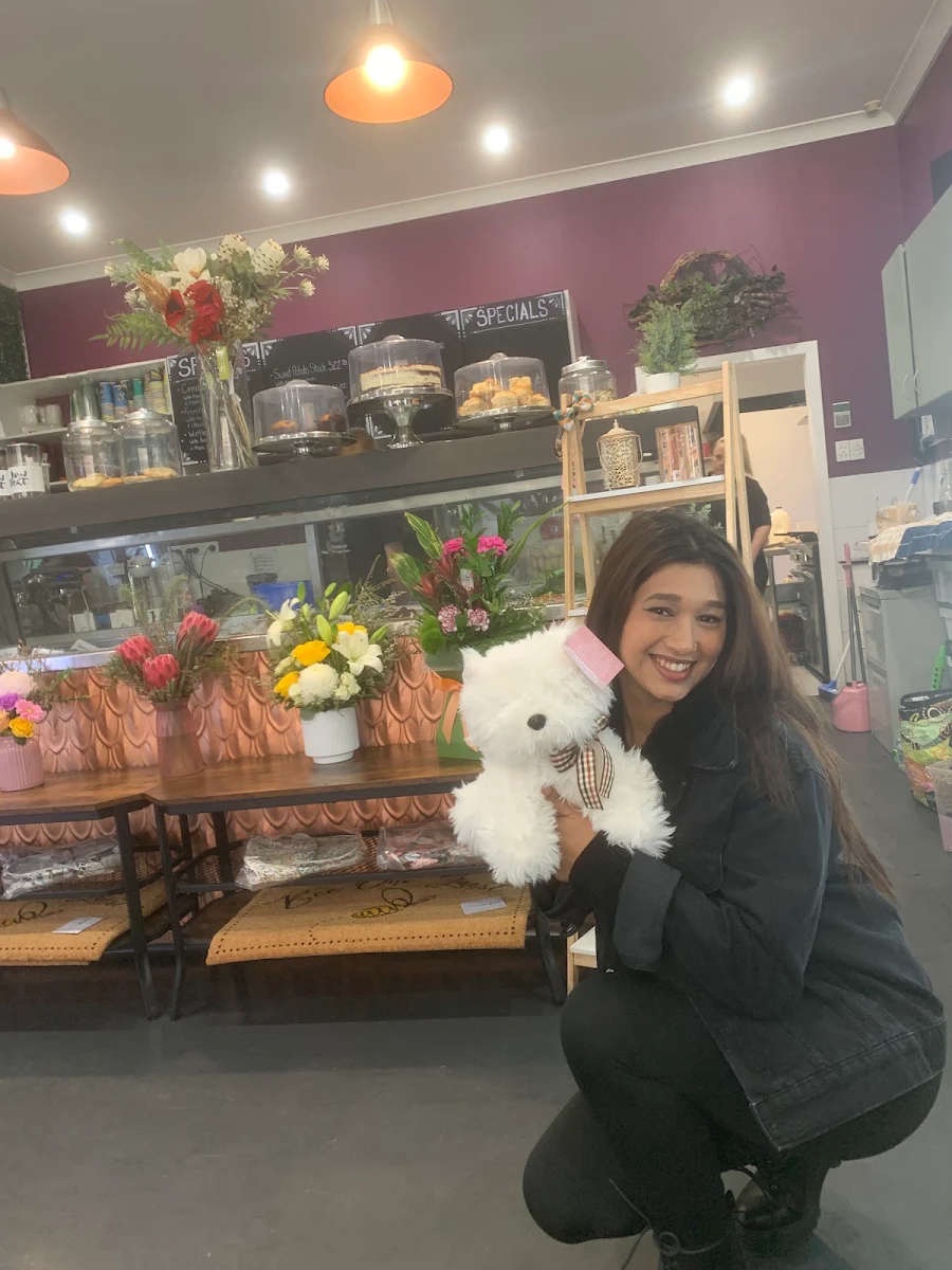Vibe, Cattle Dog Cafe & Florist