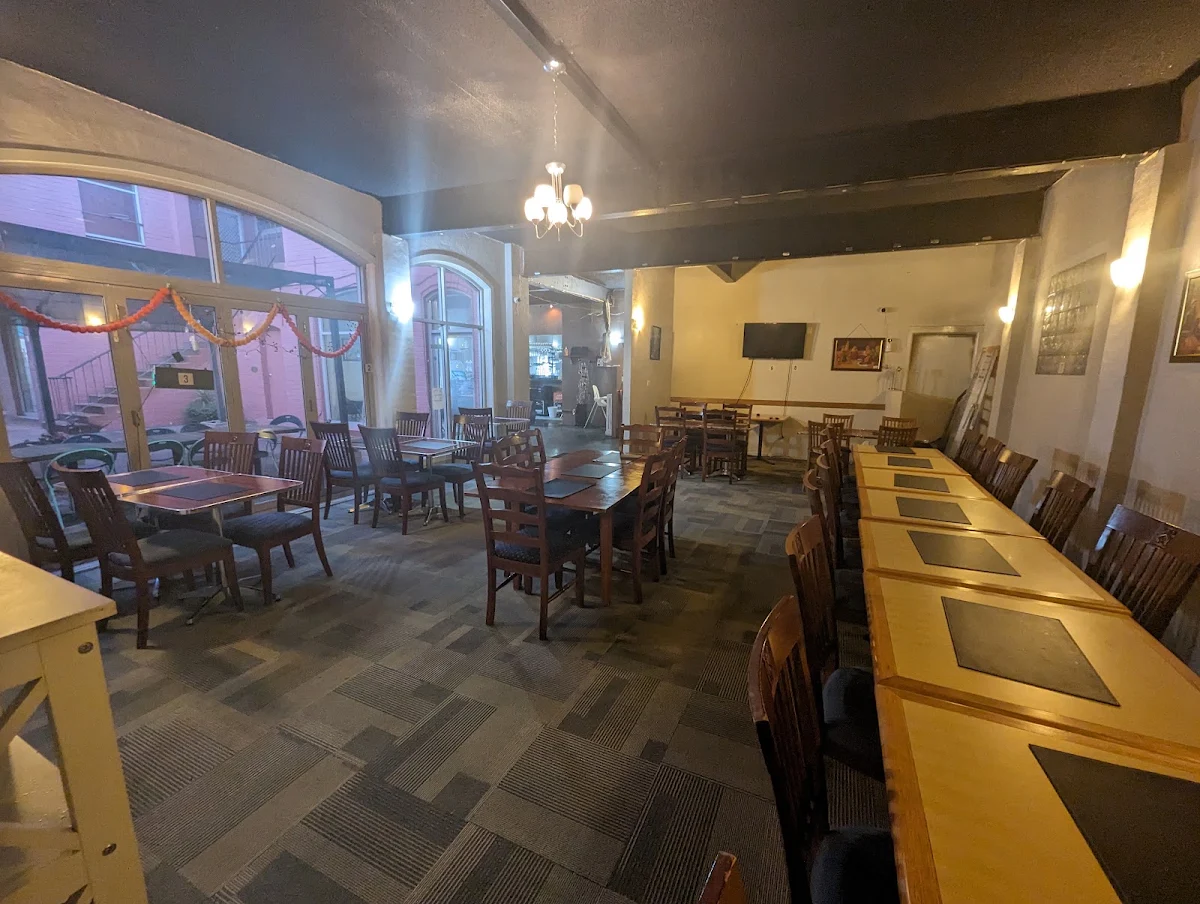 Vibe, Spice Paradise Indian Restaurant