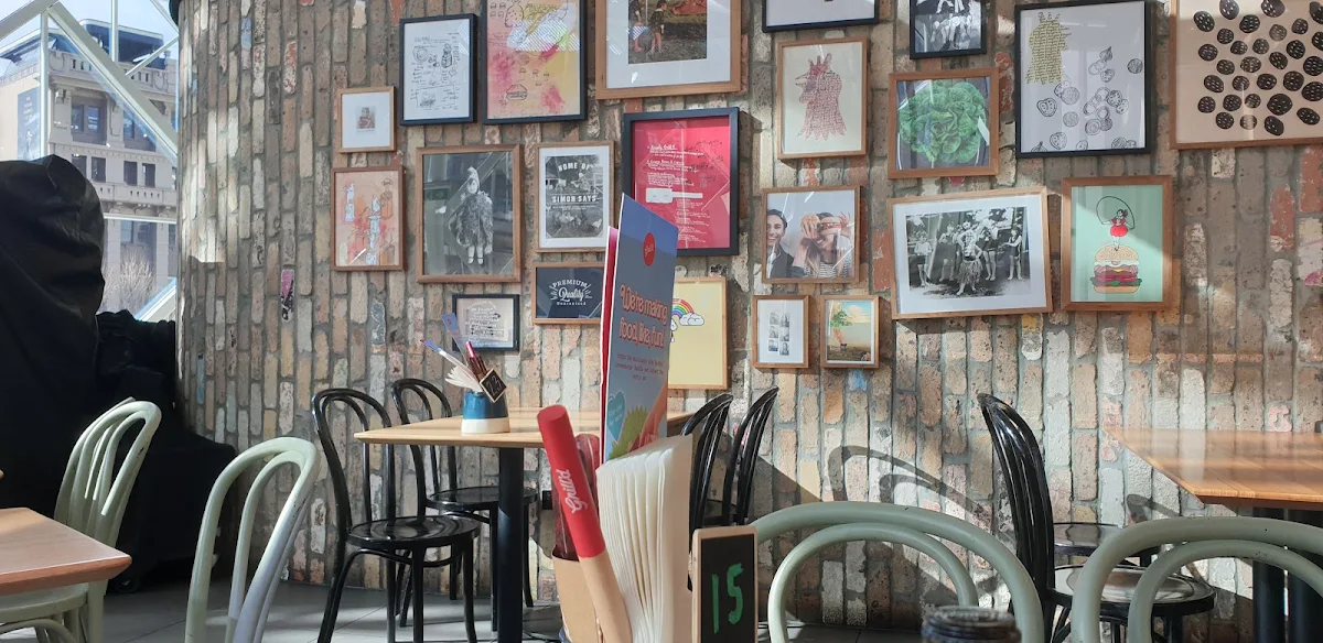 Vibe, Grill'd Burgers - Melbourne Emporium