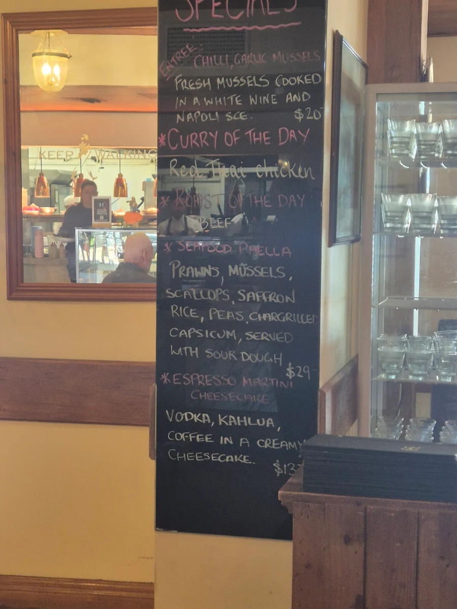 Menu, Hogan's Cafe & Bar Restaurant