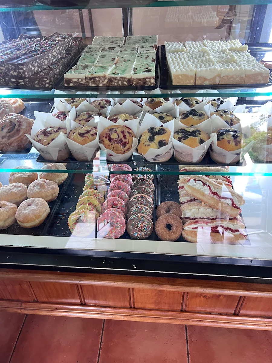 Vibe, Robbo's Bakery