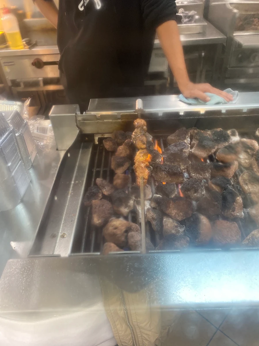 Vibe, JHEER HOUSE | Gyros/Souvlaki/Kebab/Burger/Mo:Mo/Sekuwa