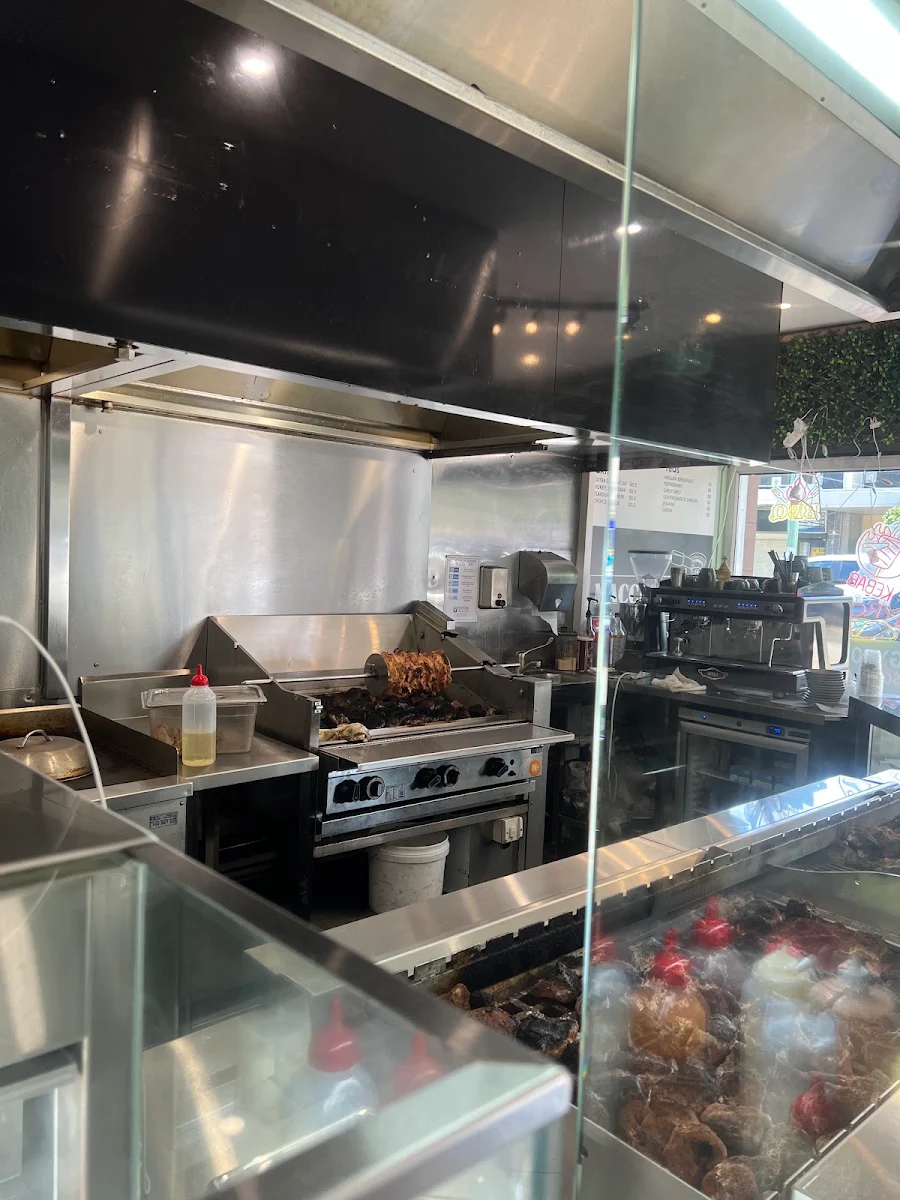 Vibe, JHEER HOUSE | Gyros/Souvlaki/Kebab/Burger/Mo:Mo/Sekuwa