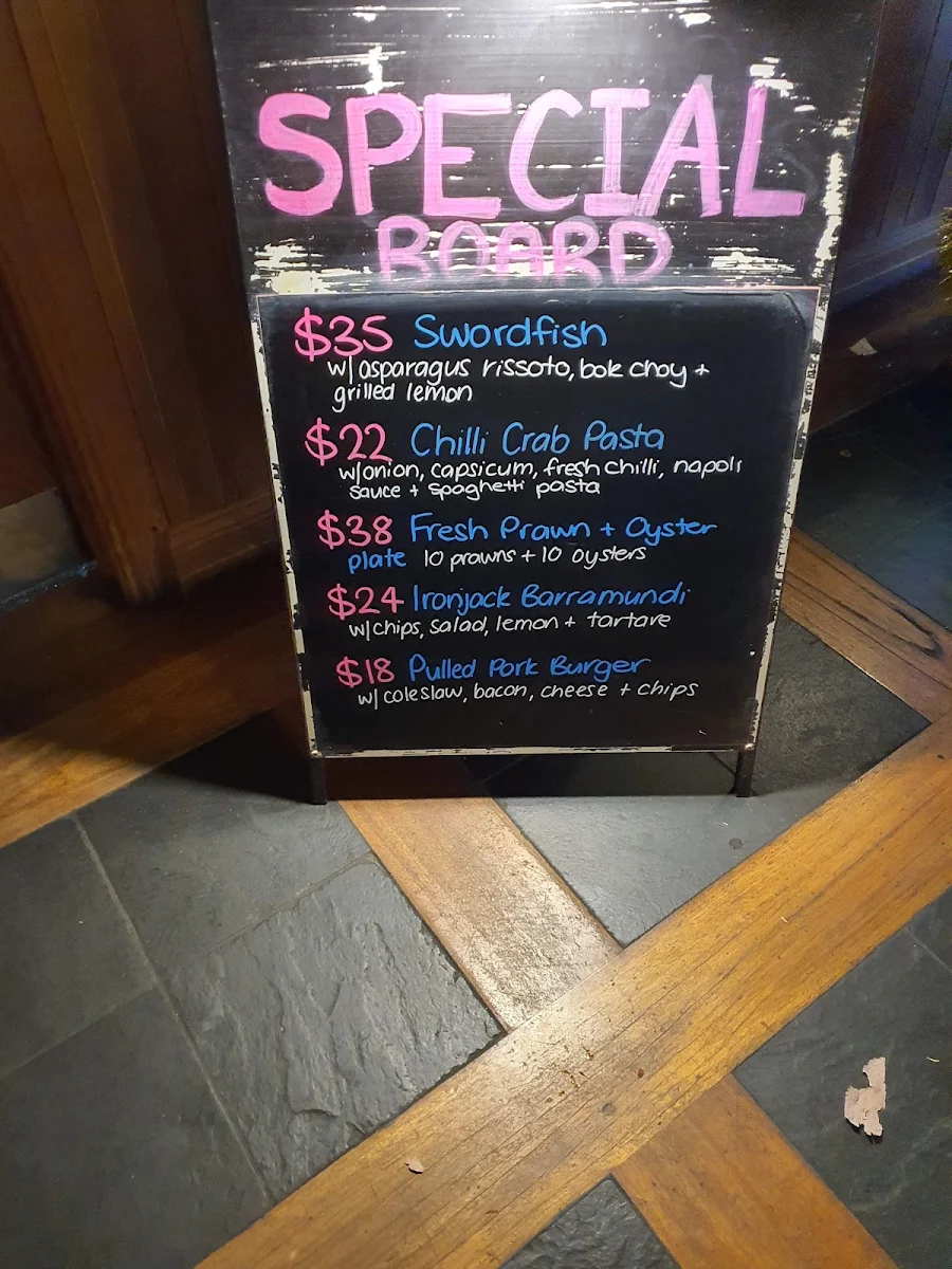 Menu, Shoreline Tavern Harrington Waters