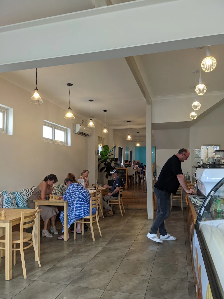 Vibe, Peckish Cafe Cheltenham