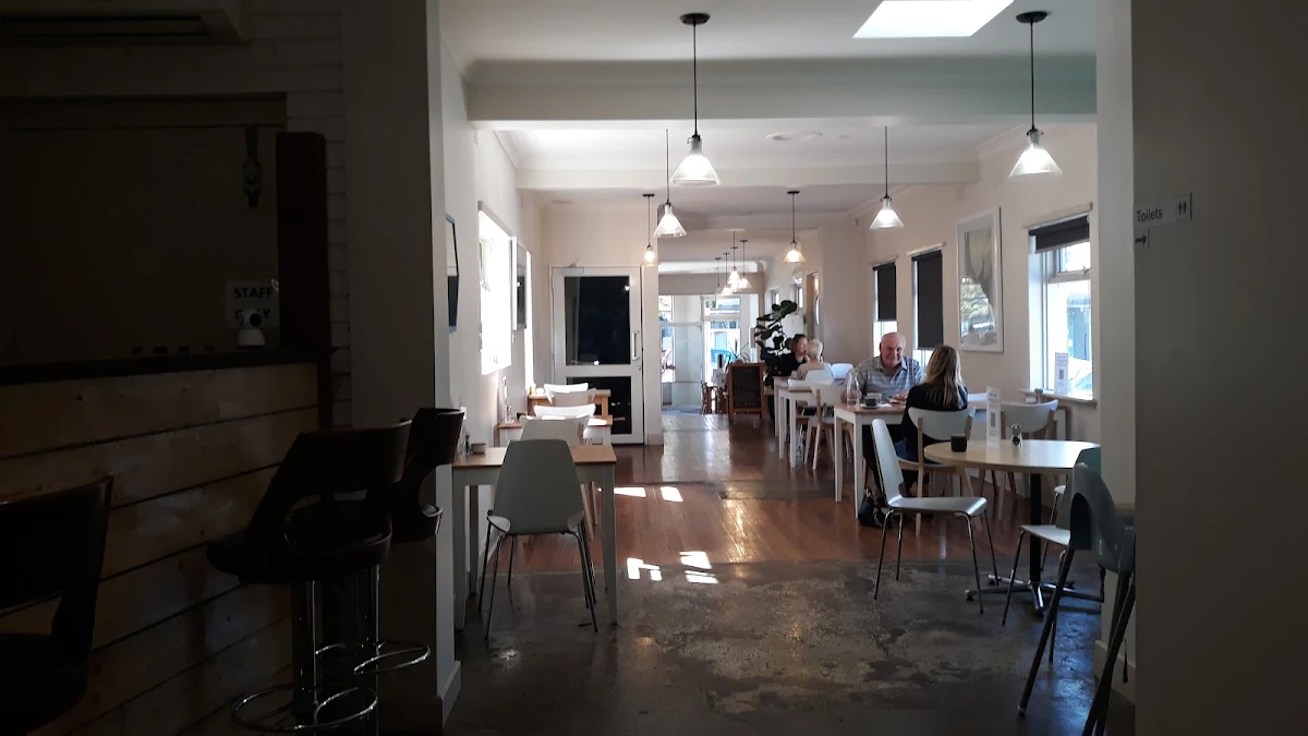 Vibe, Peckish Cafe Cheltenham