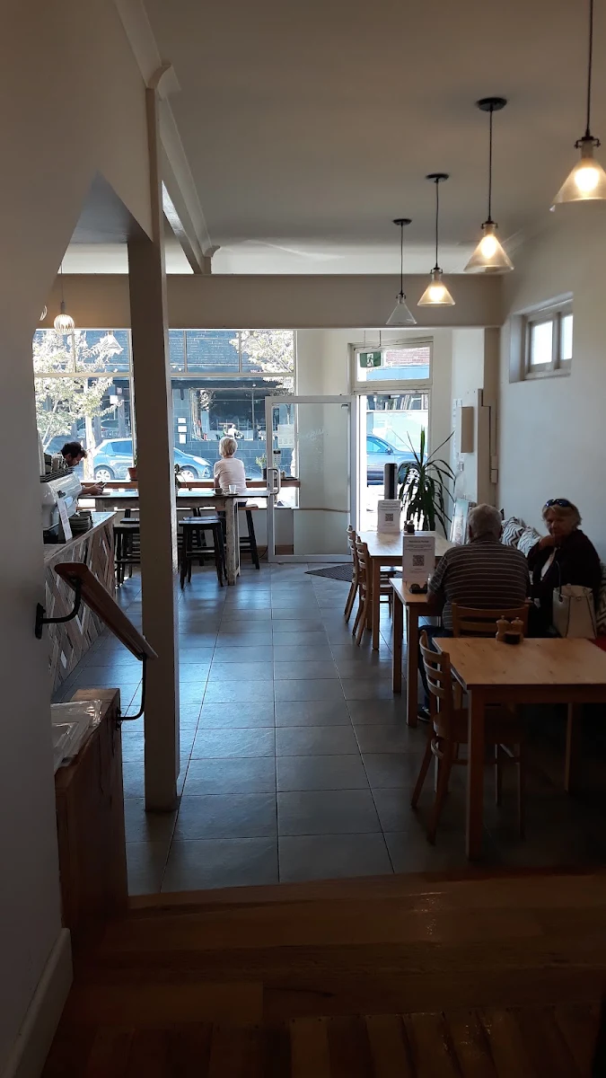 Vibe, Peckish Cafe Cheltenham
