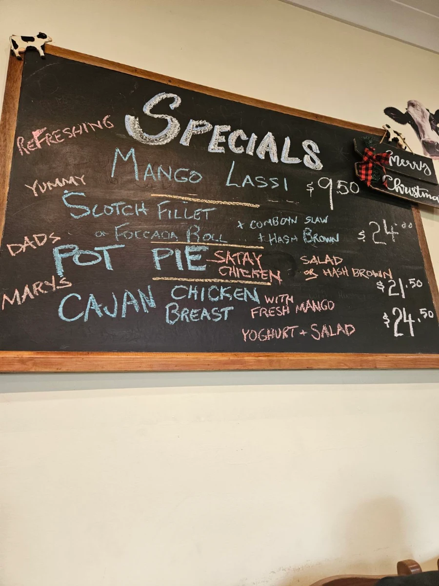 Menu, The Udder Cow Cafe Comboyne