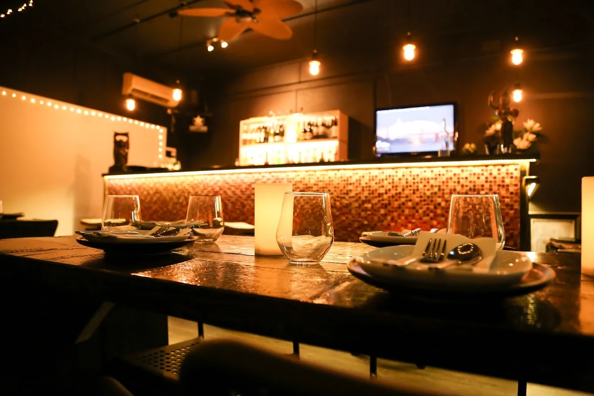 Vibe, Sway Thai Fusion & Bar