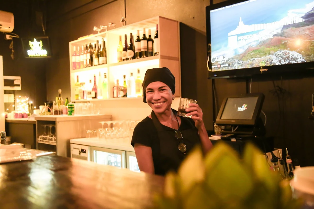 Vibe, Sway Thai Fusion & Bar