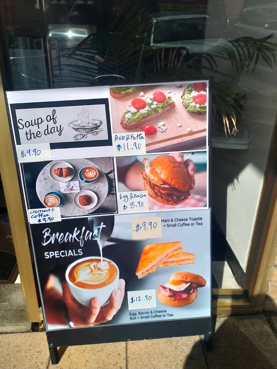 Menu, Mamasi Cafe