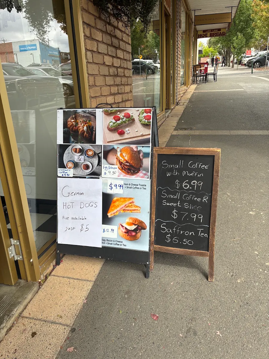 Menu, Mamasi Cafe